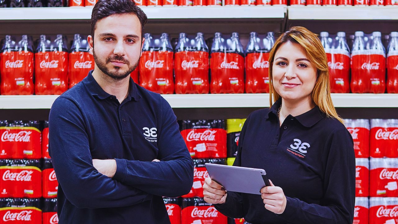 Cómo conseguir un puesto corporativo en Coca-Cola: Consejos internos para una postulación exitosa